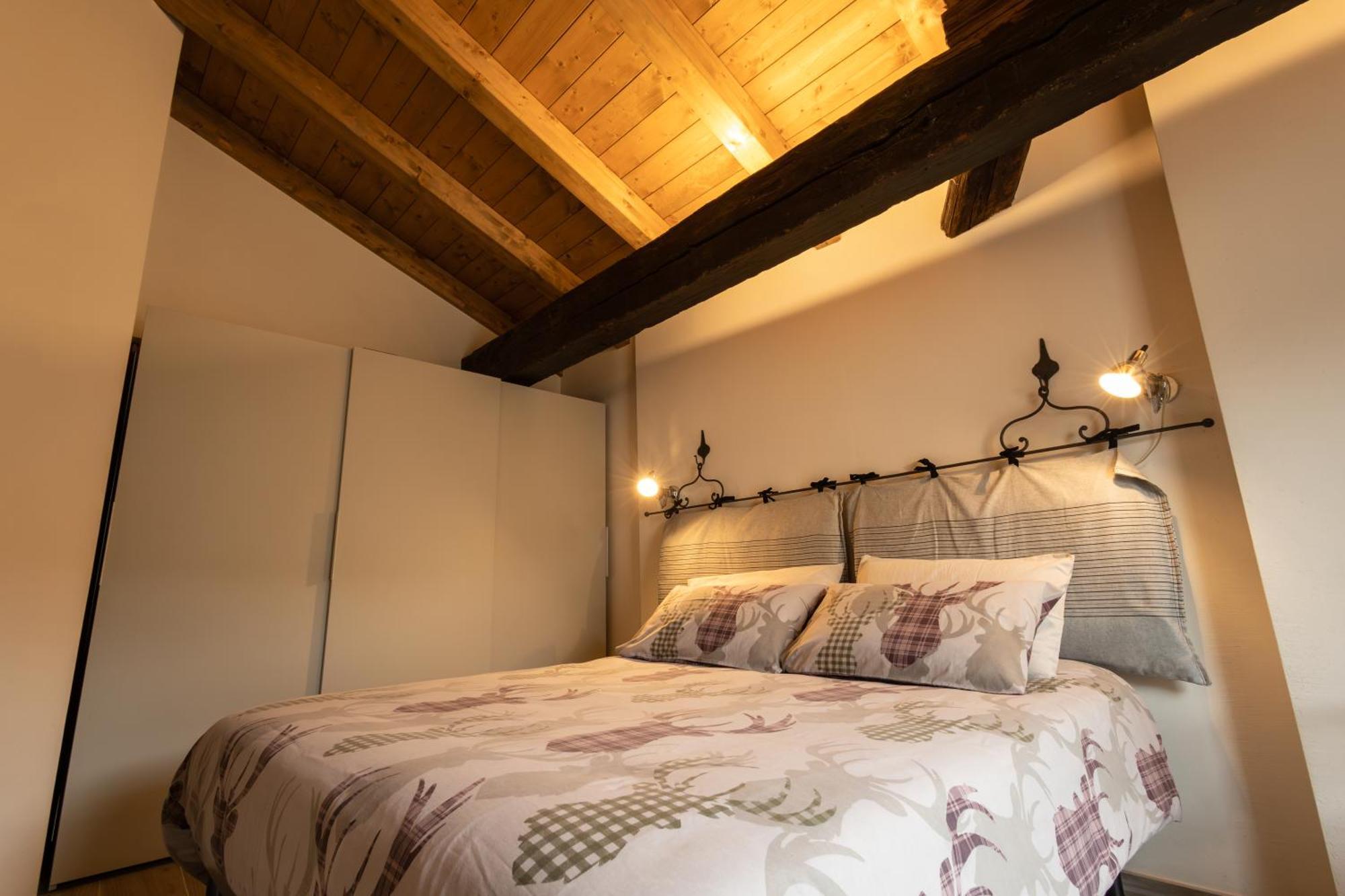 Maison Aubert In Centro Storico Aosta Esterno foto